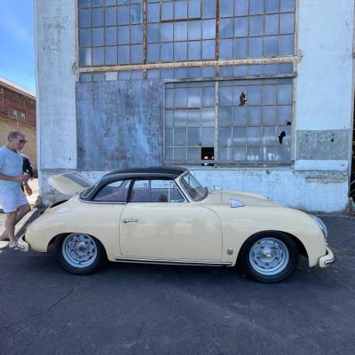 Great yellow porsche at Luft 9